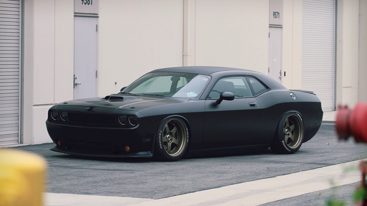 dodge-challenger-pictures-16