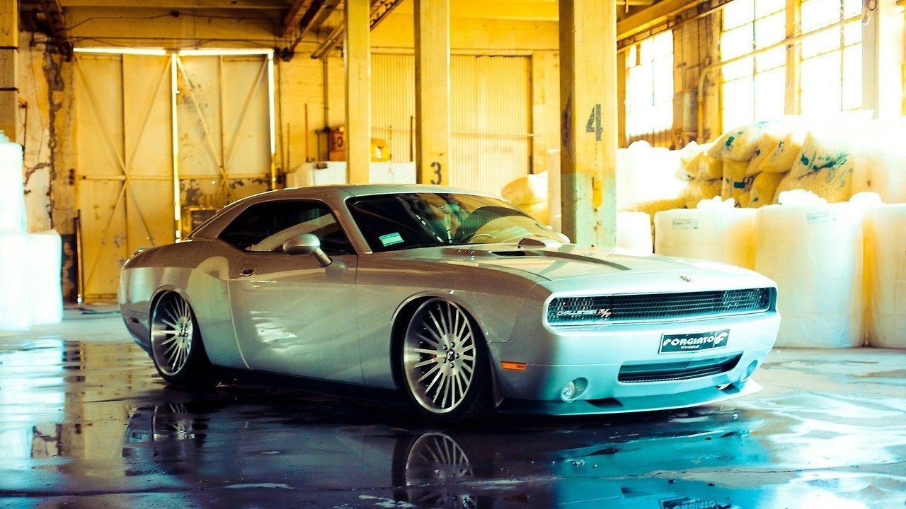 dodge-challenger-pictures-23