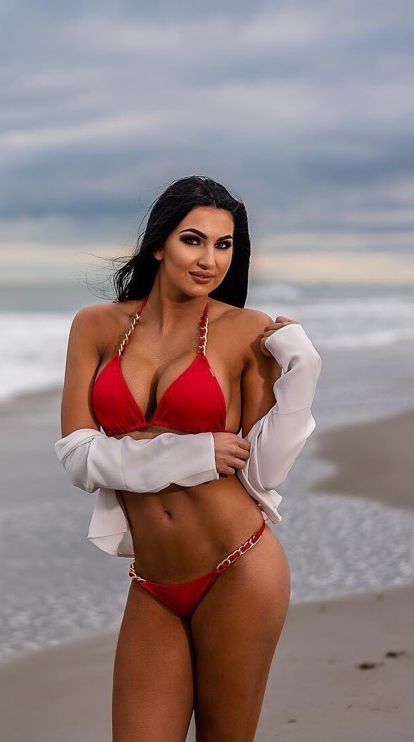 Billie Kay 5