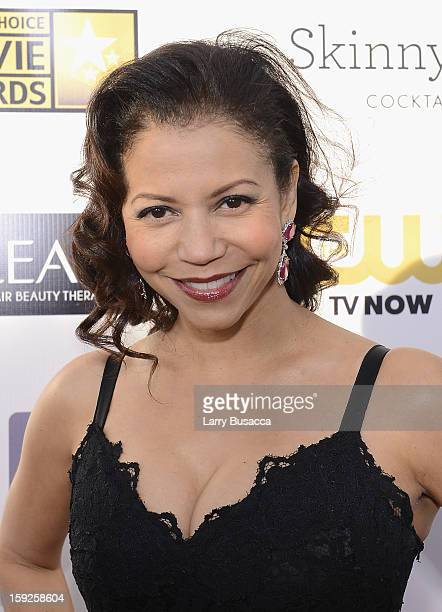 Gloria Reuben 18