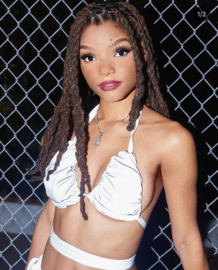 Halle Bailey 11