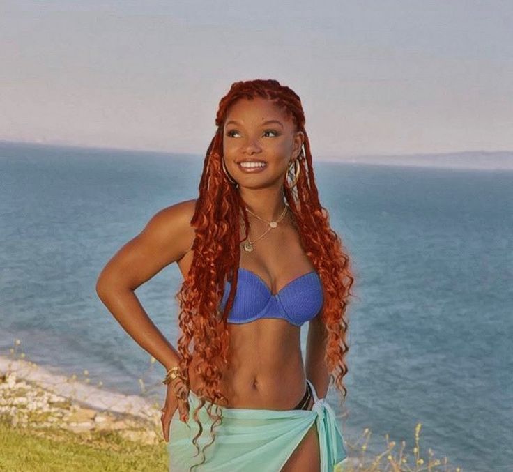 Halle Bailey 14