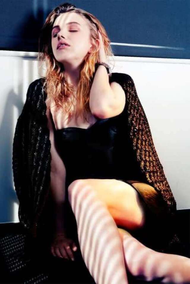 Hannah Murray 18