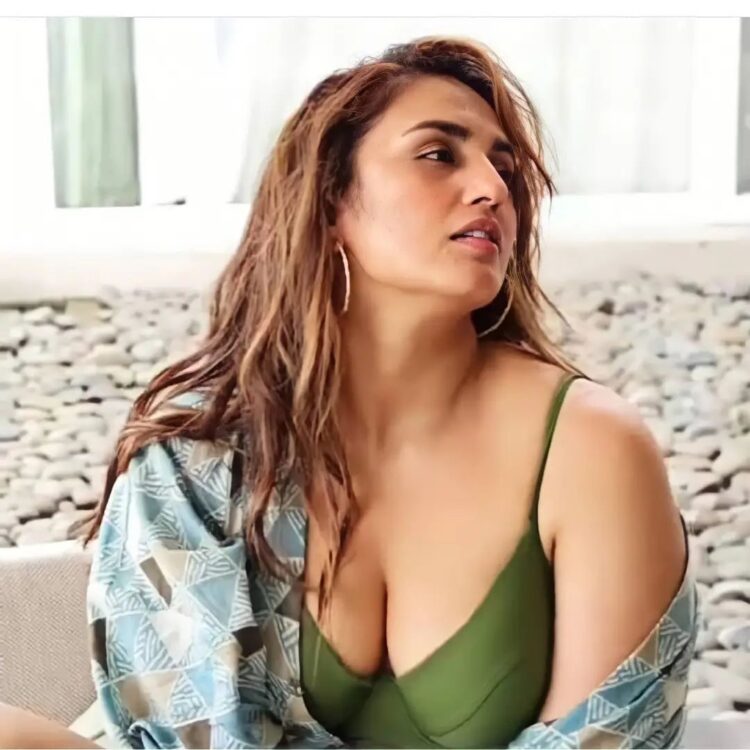 Huma Qureshi 6