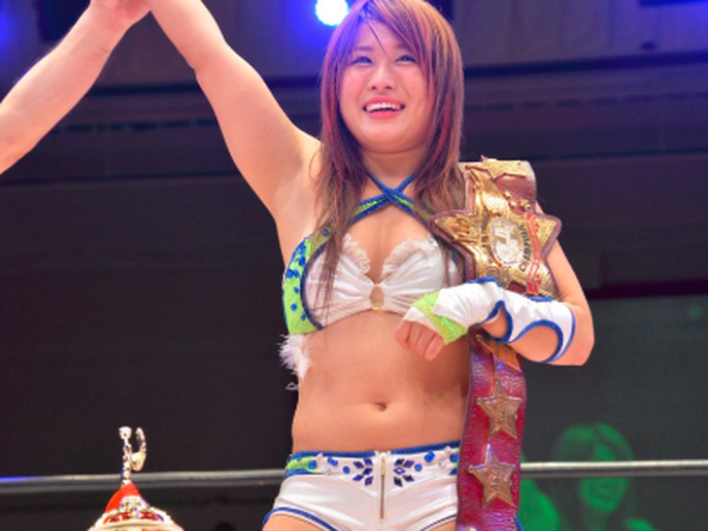 Io Shirai 4