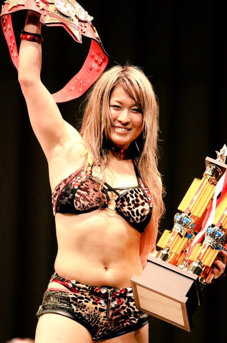 Io Shirai 8