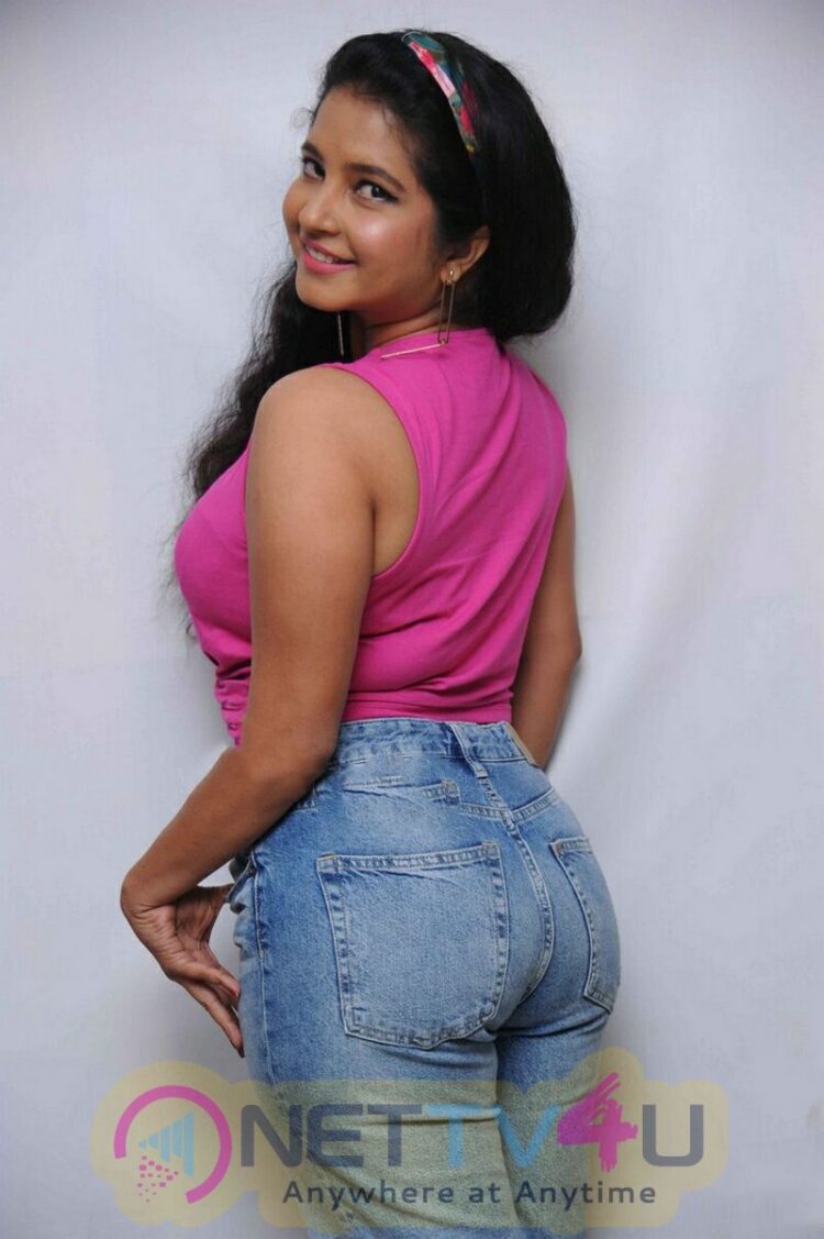 Isha Punja 10