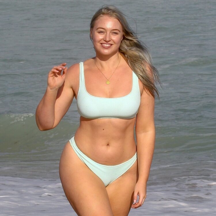 Iskra Lawrence 5