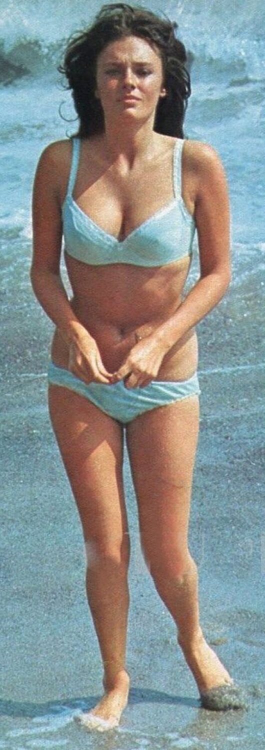 Jacqueline Bisset 9