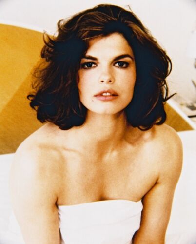 Jeanne Tripplehorn 6