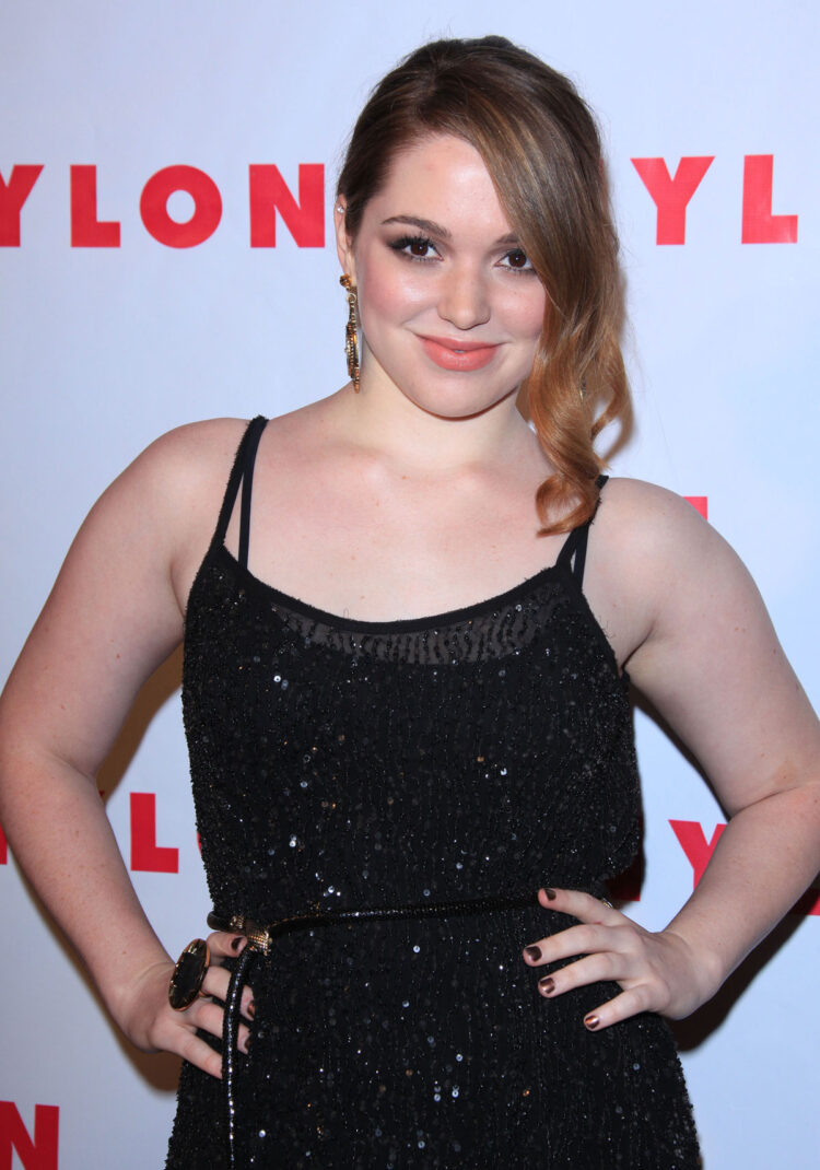 Jennifer Stone 6