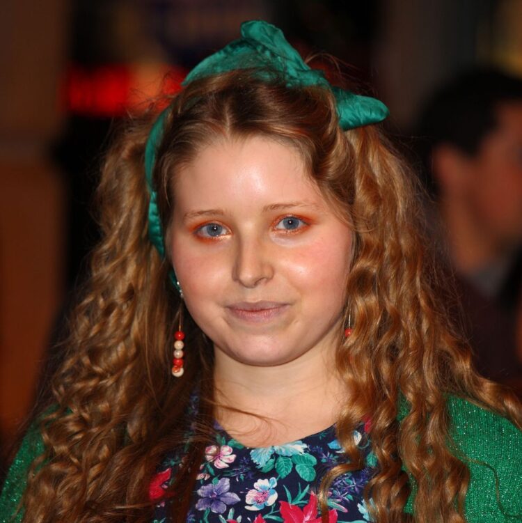 Jessie Cave 5