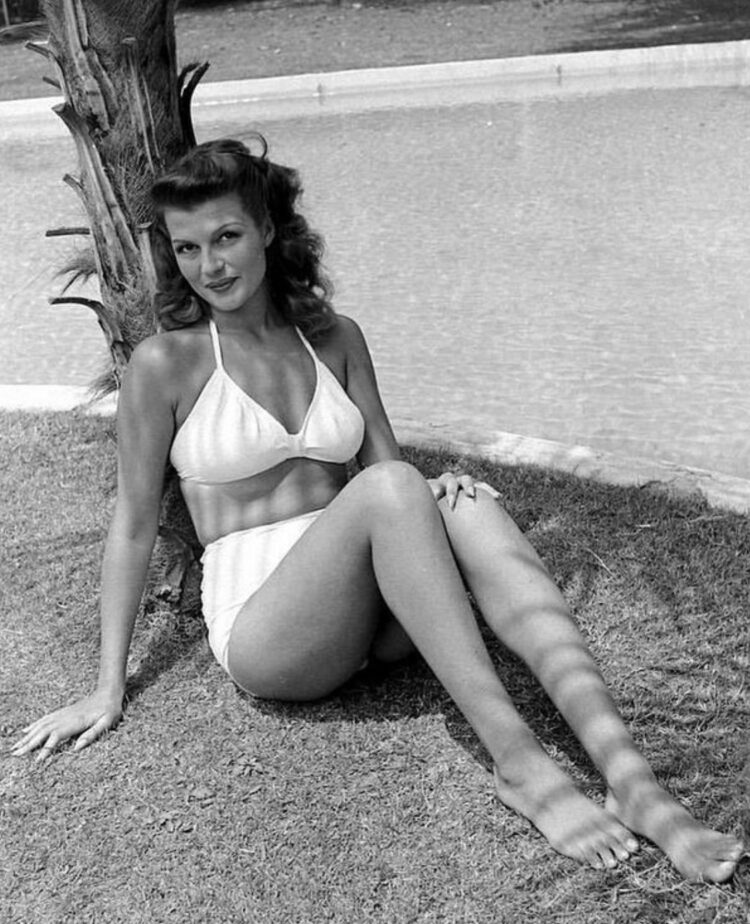 Rita Hayworth 13