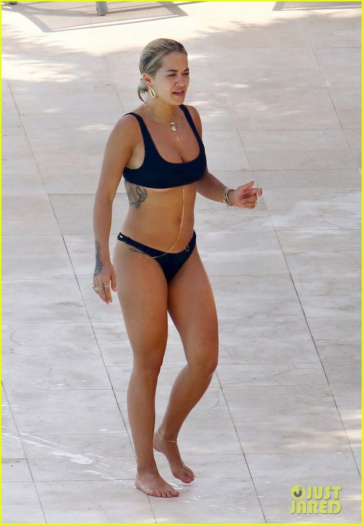 Rita Ora 20