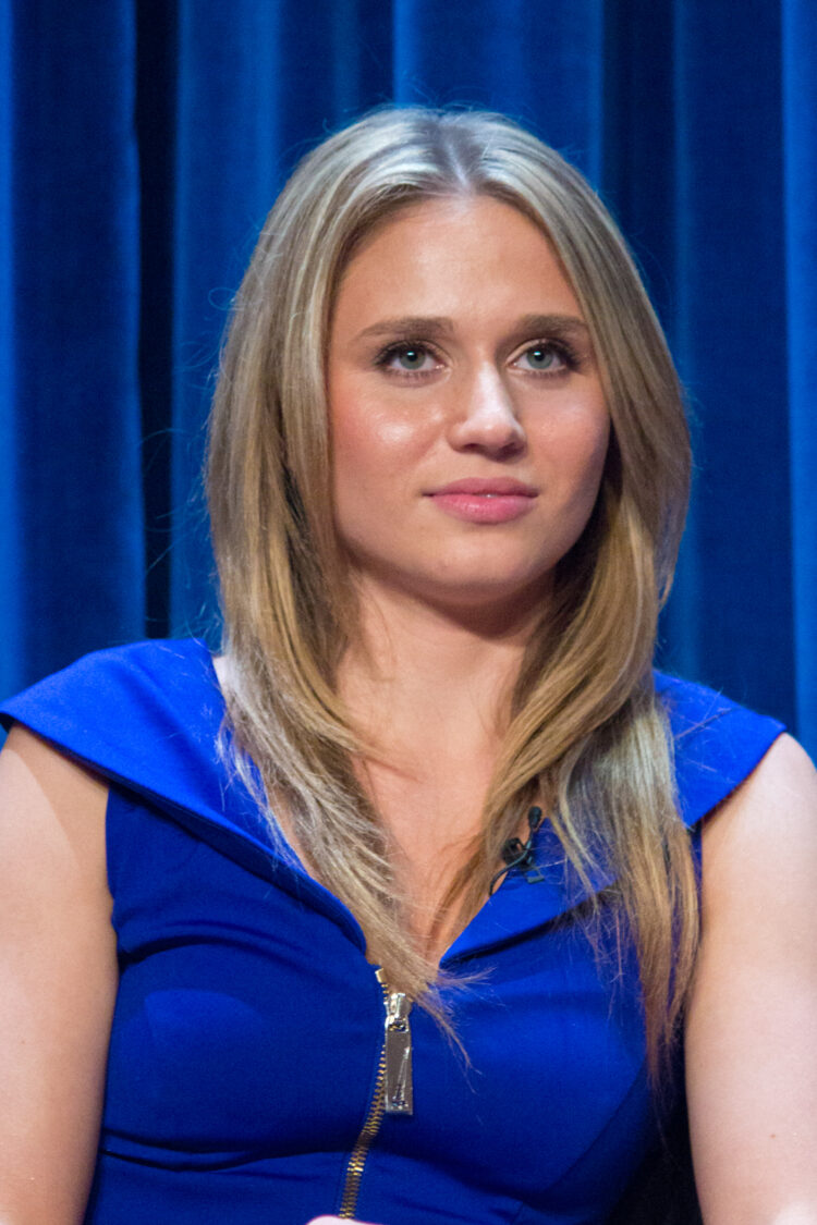 Rita Volk 14