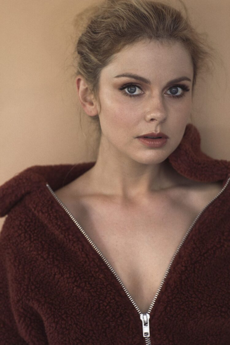 Rose McIver 11