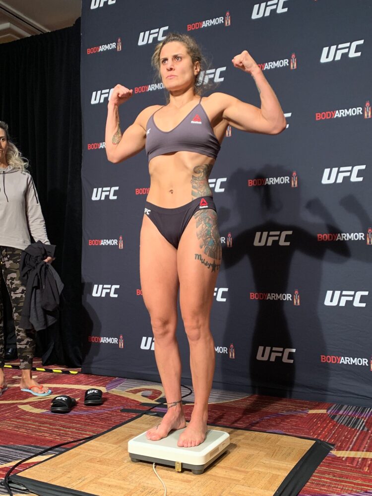 Roxanne Modafferi 12