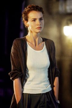 Saffron Burrows 17