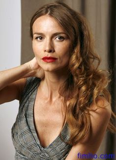 Saffron Burrows 9