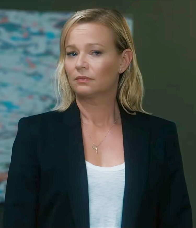 Samantha Mathis 5