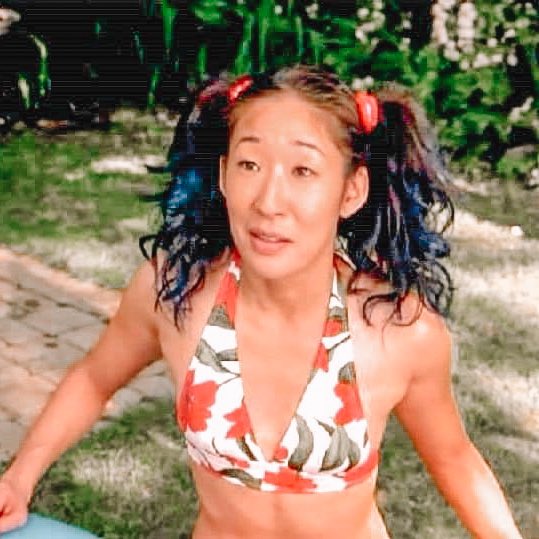 Sandra Oh 5