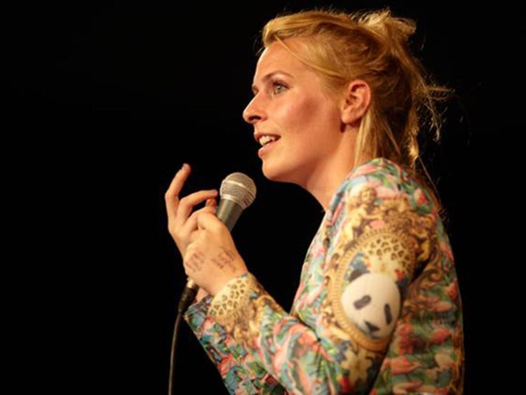 Sara Pascoe 19