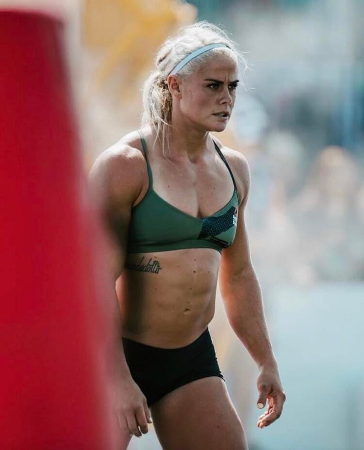 Sara Sigmundsdottir 10