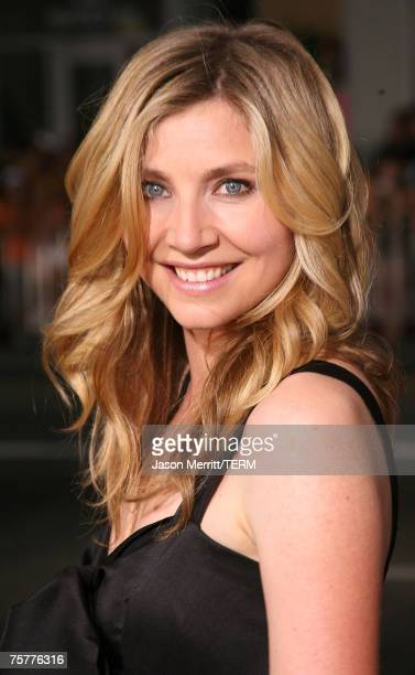 Sarah Chalke 15