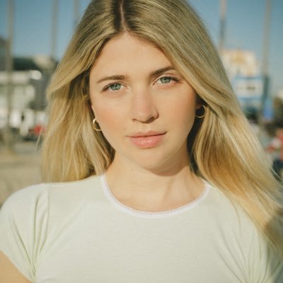 Sarah Fisher 22