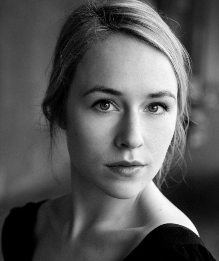 Sarah Goldberg 10