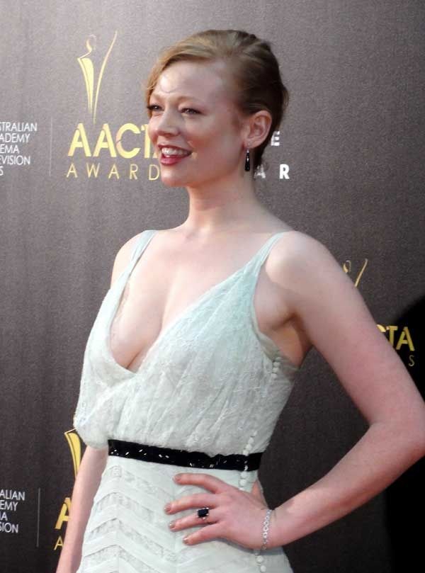 Sarah Snook 6