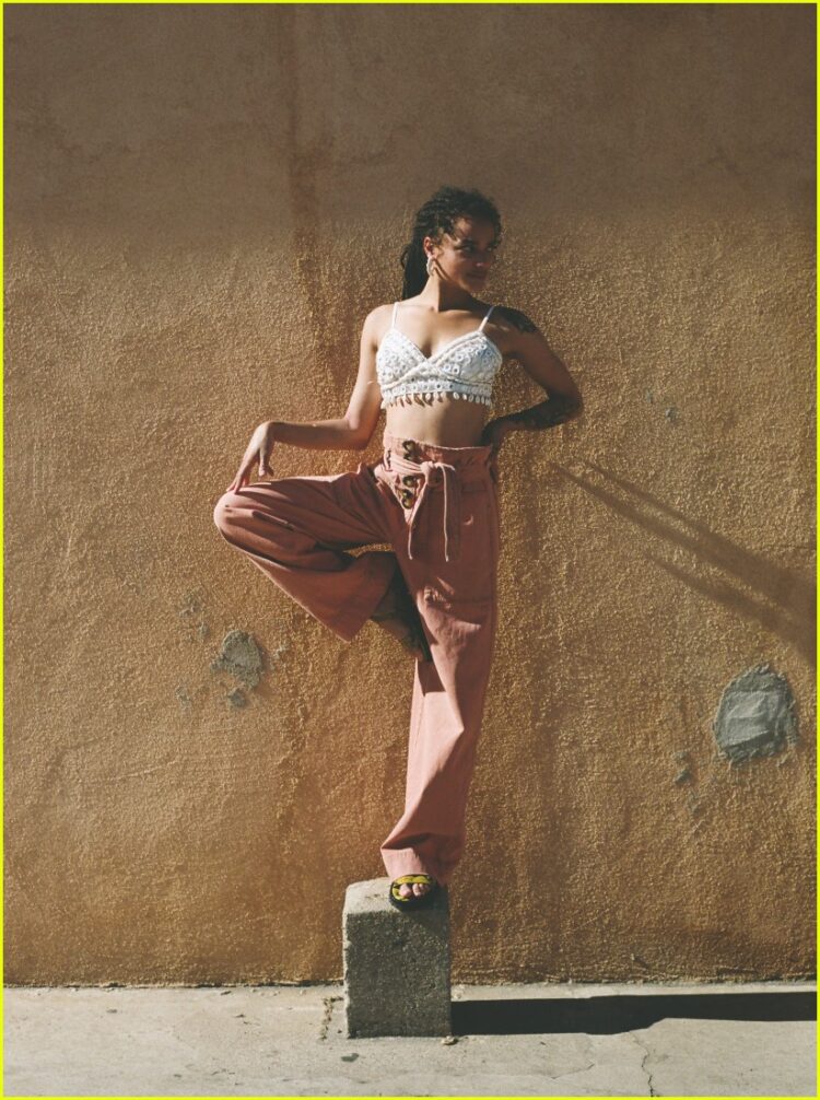 Sasha Lane 5