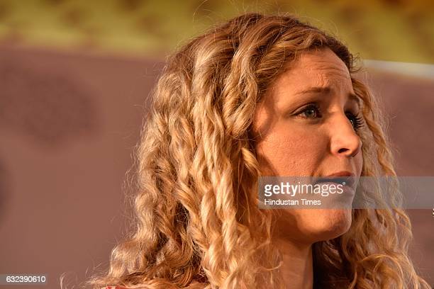 Suzannah Lipscomb 6