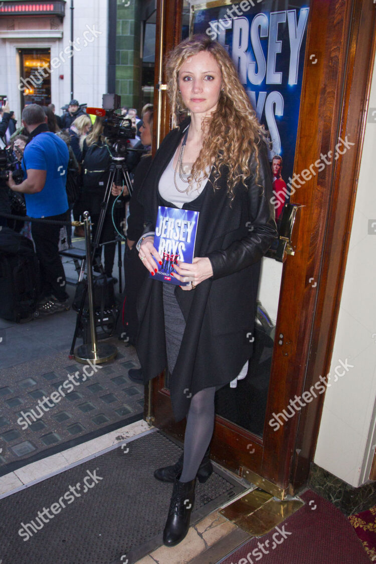 Suzannah Lipscomb 8