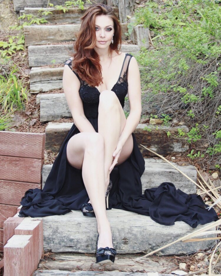 Alaina Huffman 4