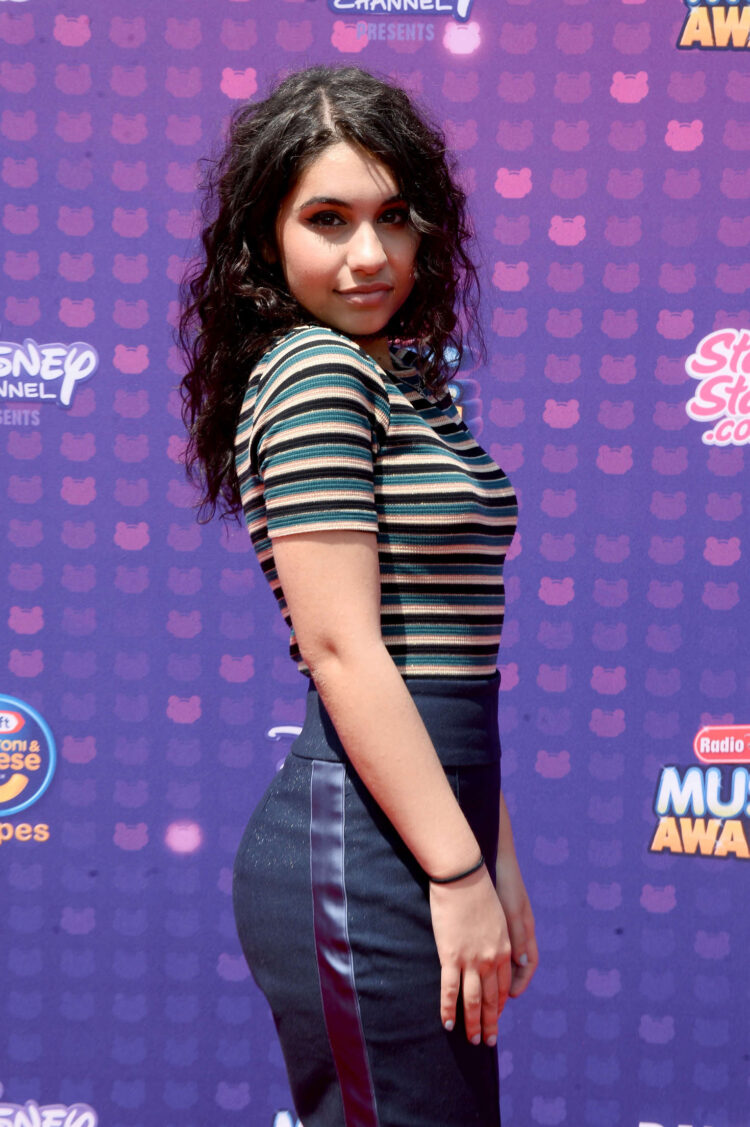 Alessia Cara 5