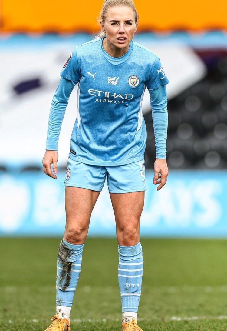 Alex Greenwood 4