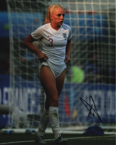 Alex Greenwood 6