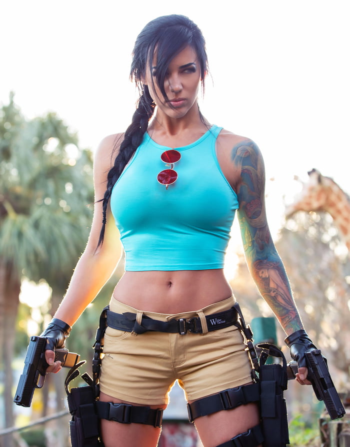 Alex Zedra 6