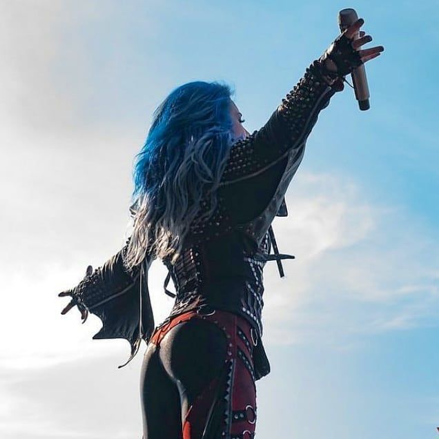 Alissa White Gluz 1