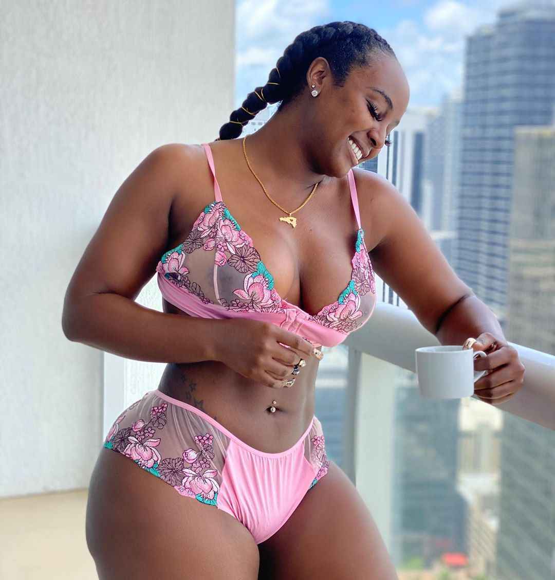 Amara La Negra 3