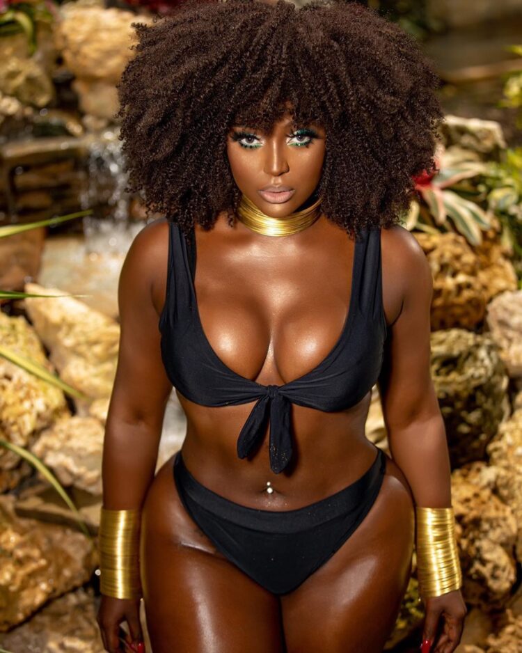 Amara La Negra