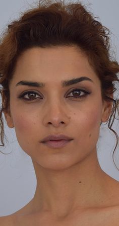 Amber Revah 3