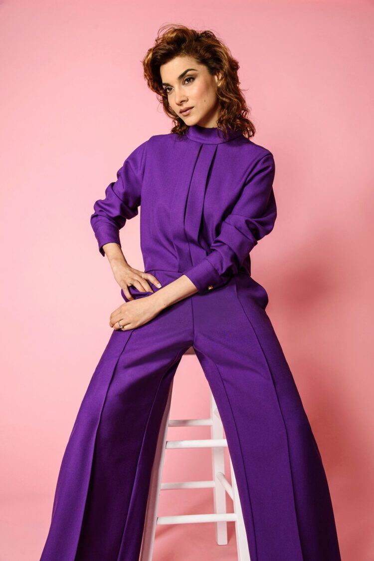 Amber Revah 6