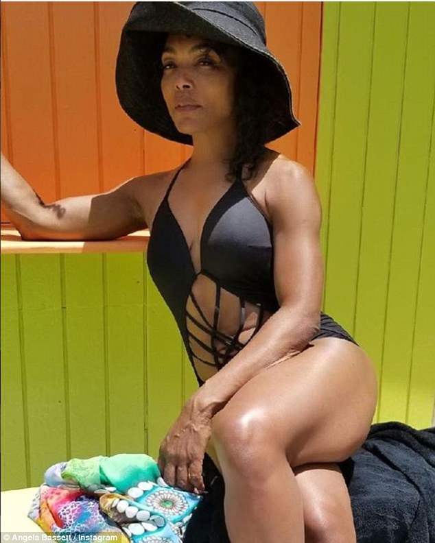 Angela Bassett 6