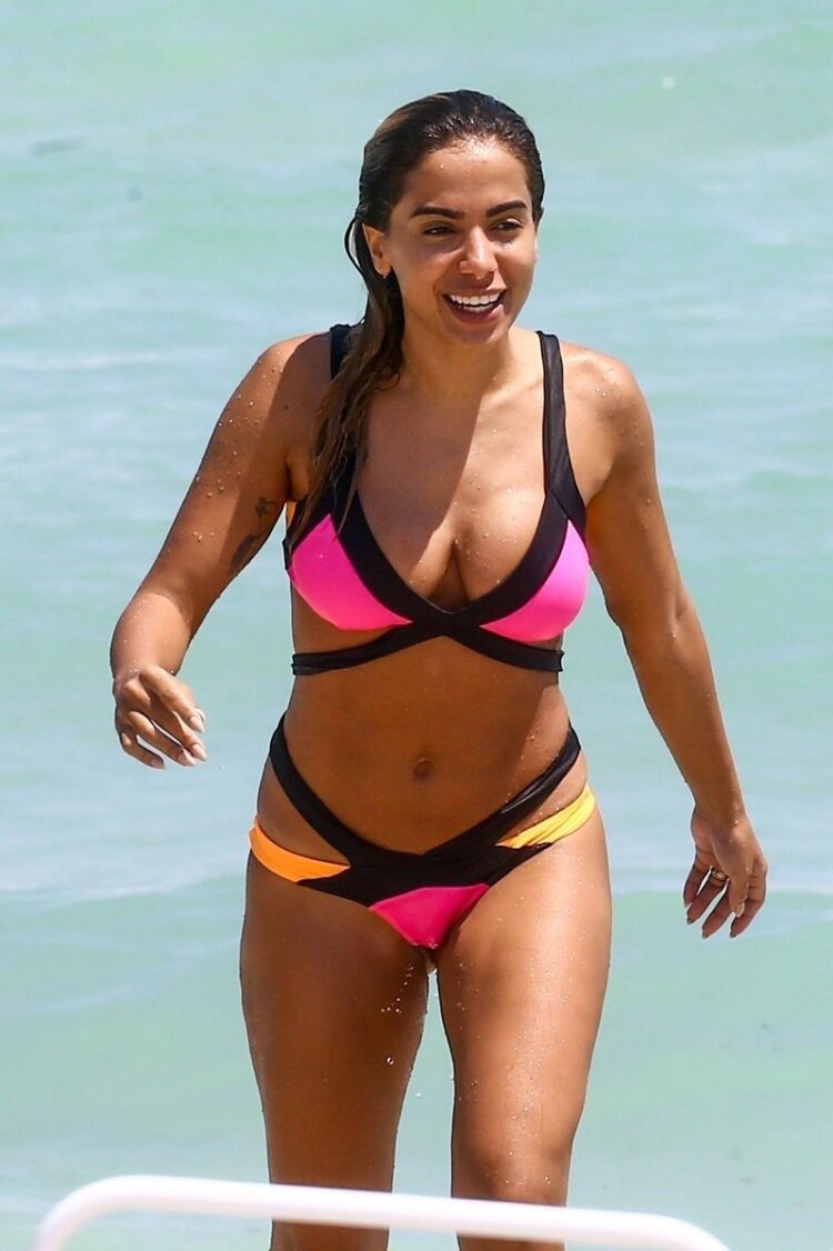 Anitta 7