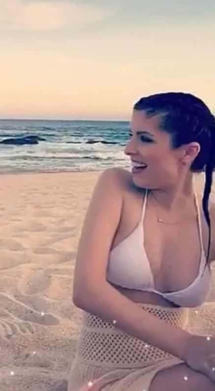 Anna Kendrick 4