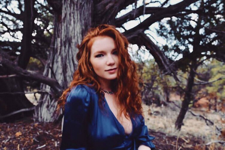 Annalise Basso 5