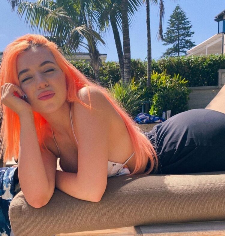 Ava Max 4