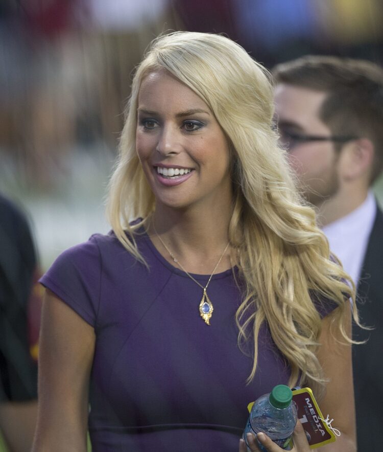 Britt McHenry 6